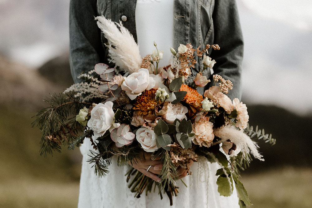 Dolomites elopement: Wedding bouquet