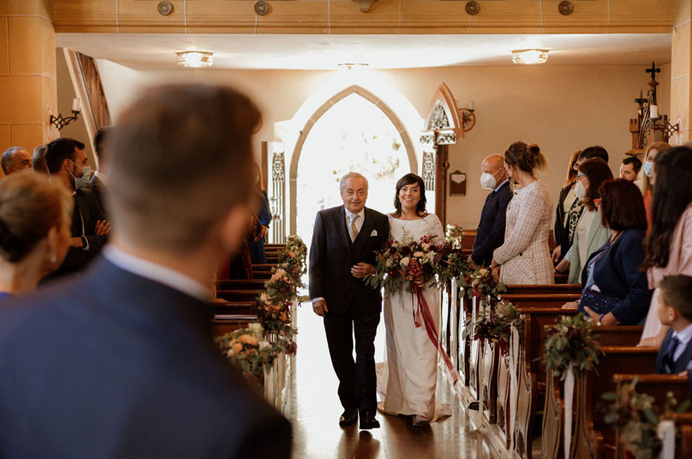 L'arrivo della sposa nella chiesa di Corvara in Badia