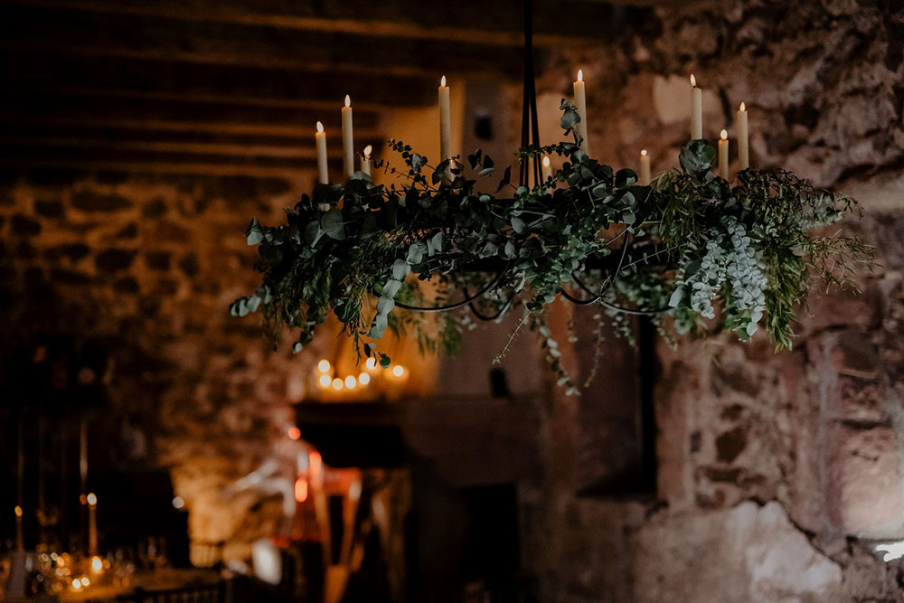 Ricevimento - allestimento tavoli nella sala dei cavalieri a Castel Wangen Bellermont