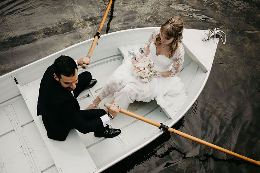gli sposi in barca