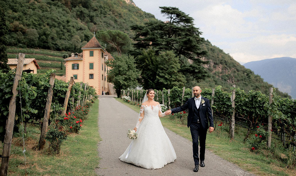 Matrimonio classico e romantico vicino a Bolzano fra i vigneti dell'Alto Adige