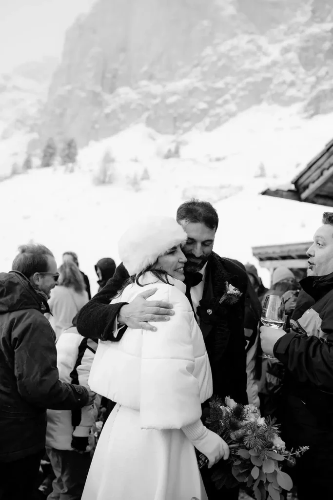Elegant winter wedding in the Dolomites