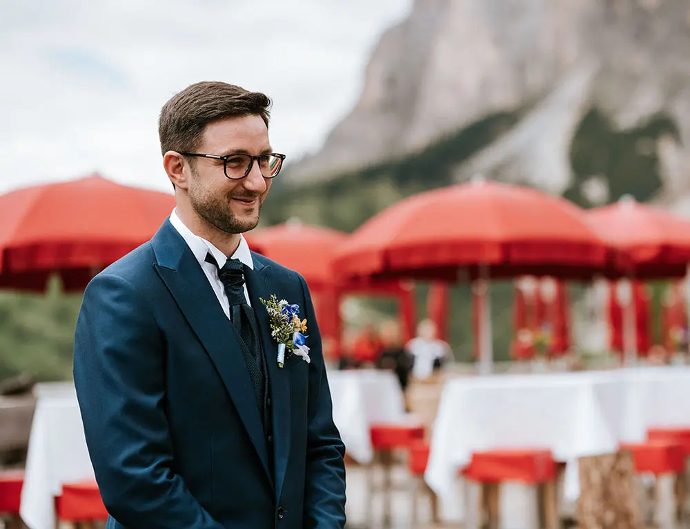 Wedding at Col Pradat in the Dolomites with wildflowers