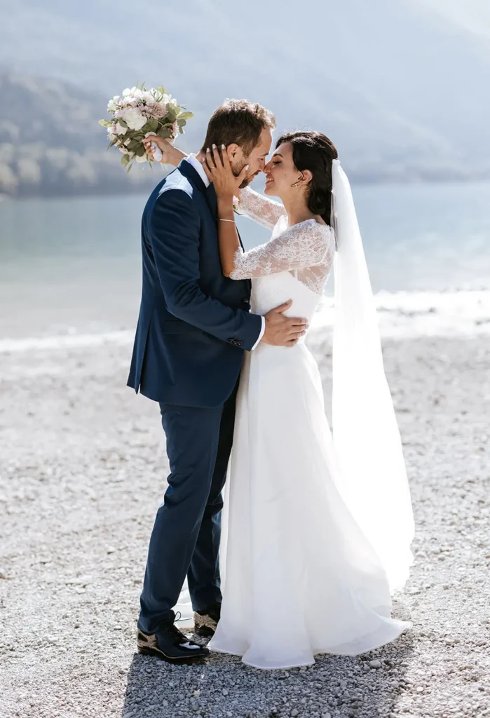 Foto matrimoniale di coppia al Lago di Molveno